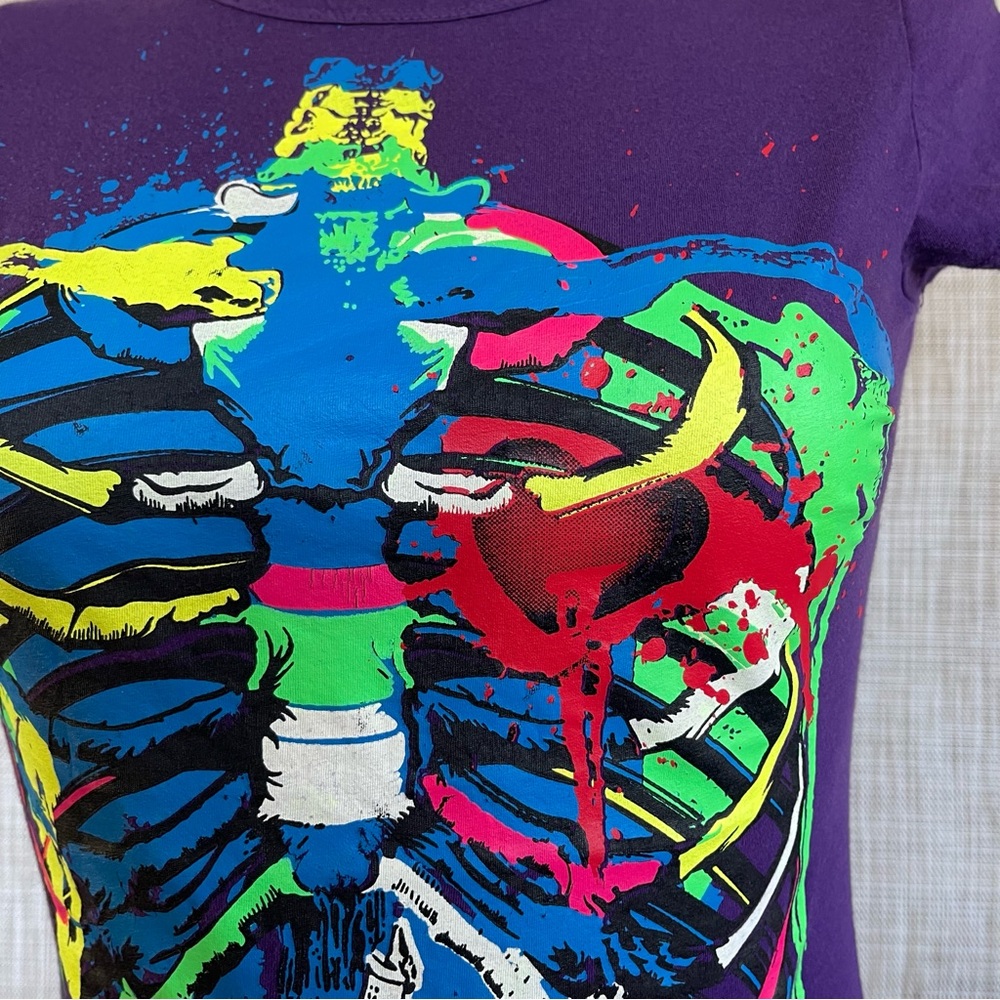 Celebrity Babe Anatomy Tee - Picture 2 of 4